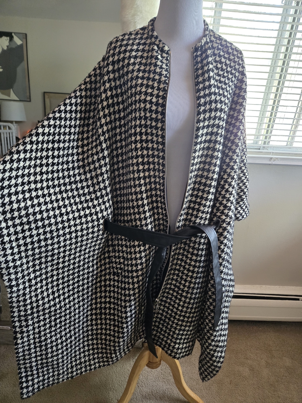 Maje Black and White Houndstooth Cape Coat